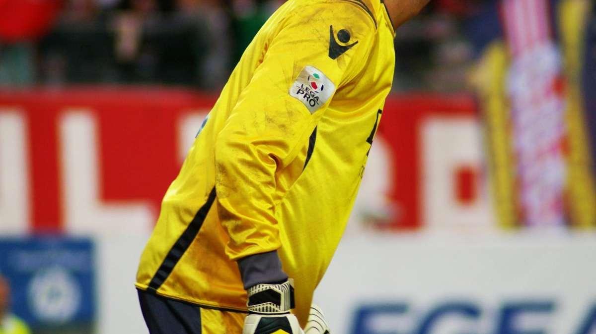PORTIERE, Continua il pressing su Pantilimon