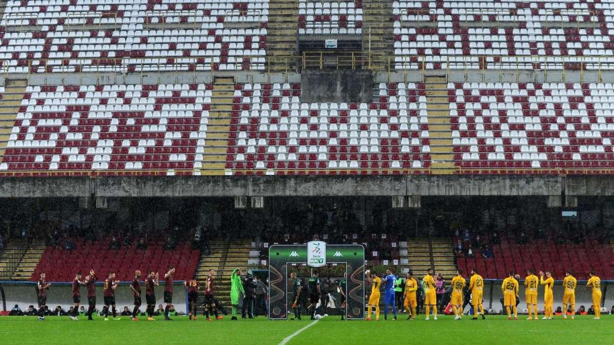 TIFOSI, Scontri ieri a Salerno: la Digos ora indagherà