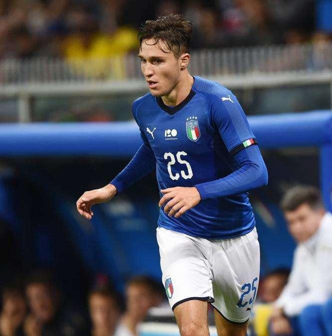 FOTO, Chiesa in posa per la Nike