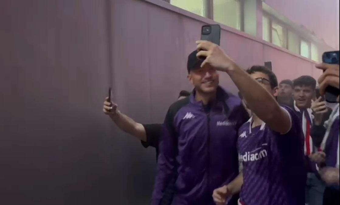 VIDEO FV, La Fiorentina arriva a Peretola: è festa grande