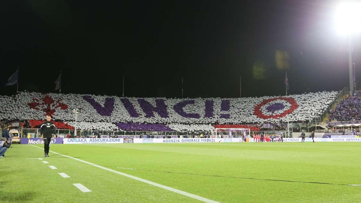 UN POPOLO AL FIANCO DEI VIOLA ALLA CONQUISTA DI UN SOGNO. TUTTI INSIEME UNITI AVANZEREM!