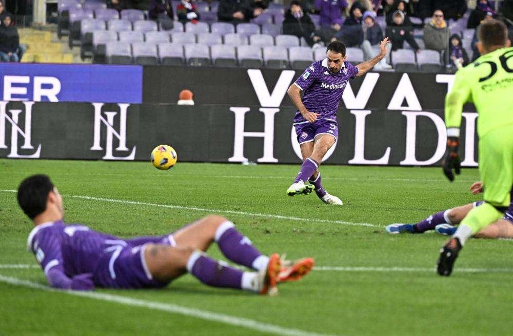 FIORENTINA-PARMA, Cambia l'assistente dell'arbitro