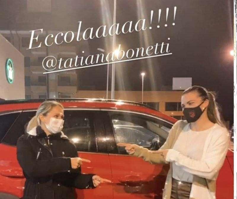 FOTO, Guagni accoglie Bonetti a Madrid: "Eccola!"