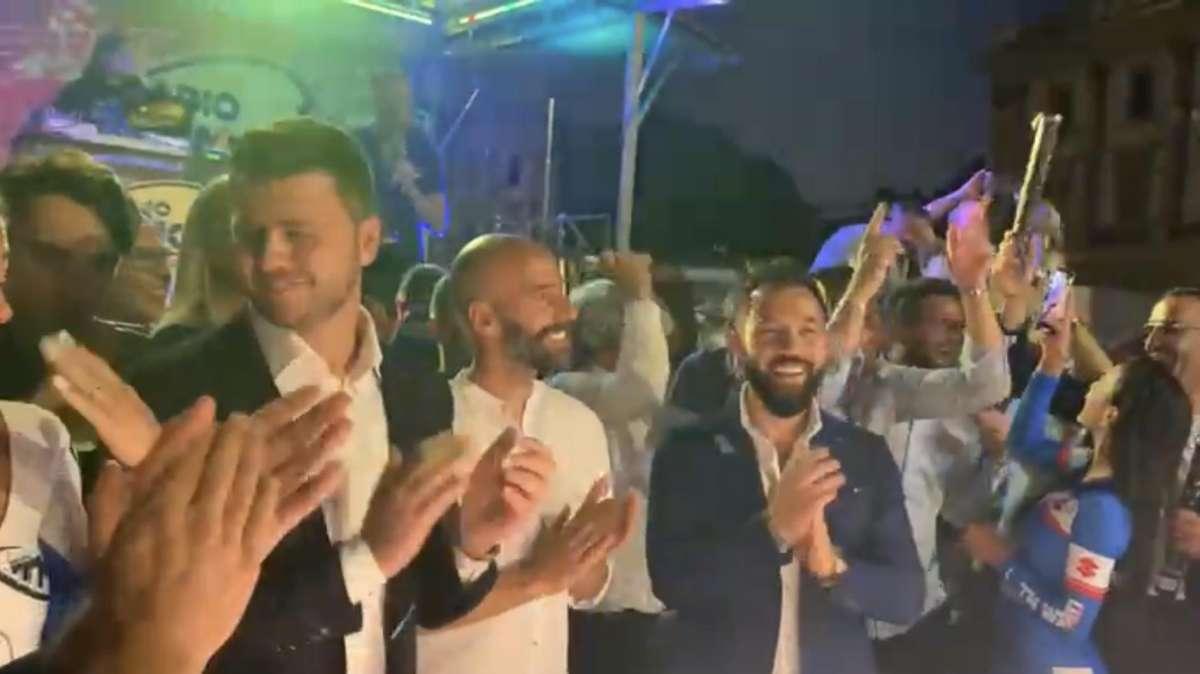 VIDEO FV, Notte bianca in via Gioberti: c'è B. Valero