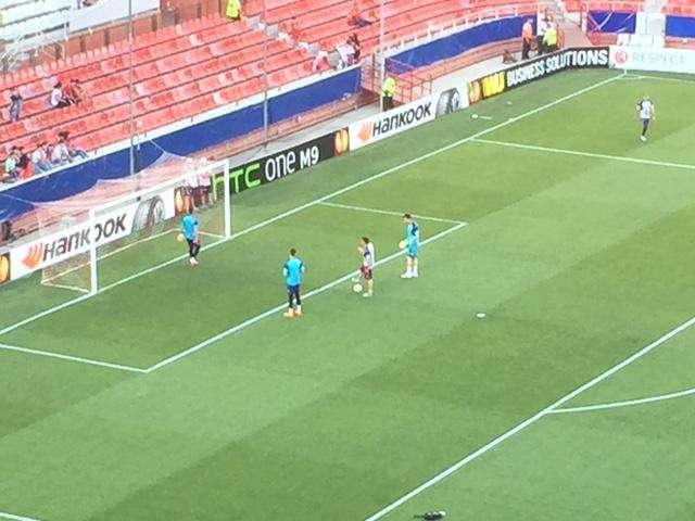 FOTO-VIDEO FV, Il riscaldamento dei portieri viola