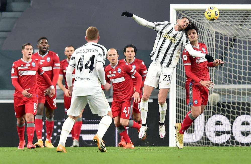 C. ITALIA, 4-0 alla SPAL: la Juventus in semifinale