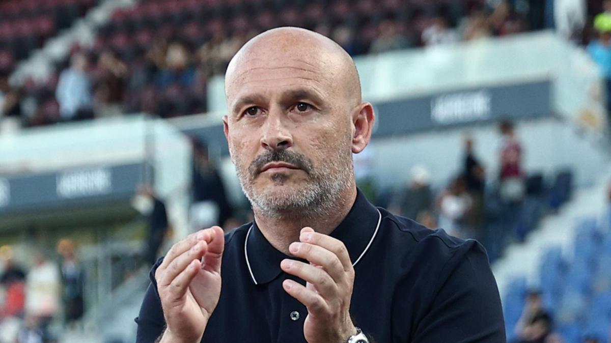 Il Besiktas pazzo di Italiano. 6 vittorie su 6, i tifosi cantano il suo nome