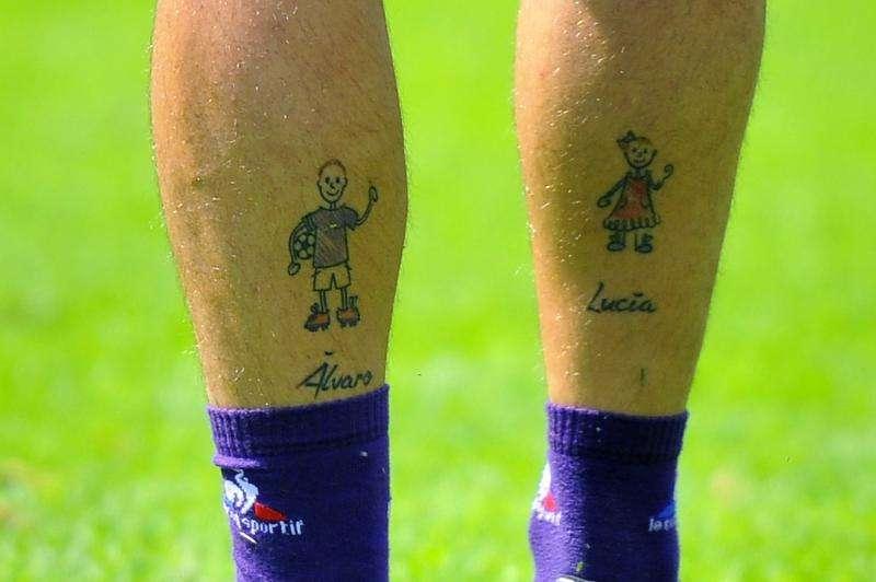 FOTO FV, Borja e il tattoo... in maglia viola