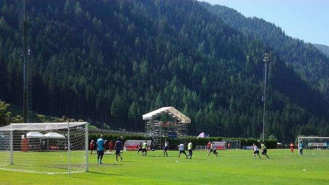 LIVE FV, Seduta terminata, applausi per Gomez