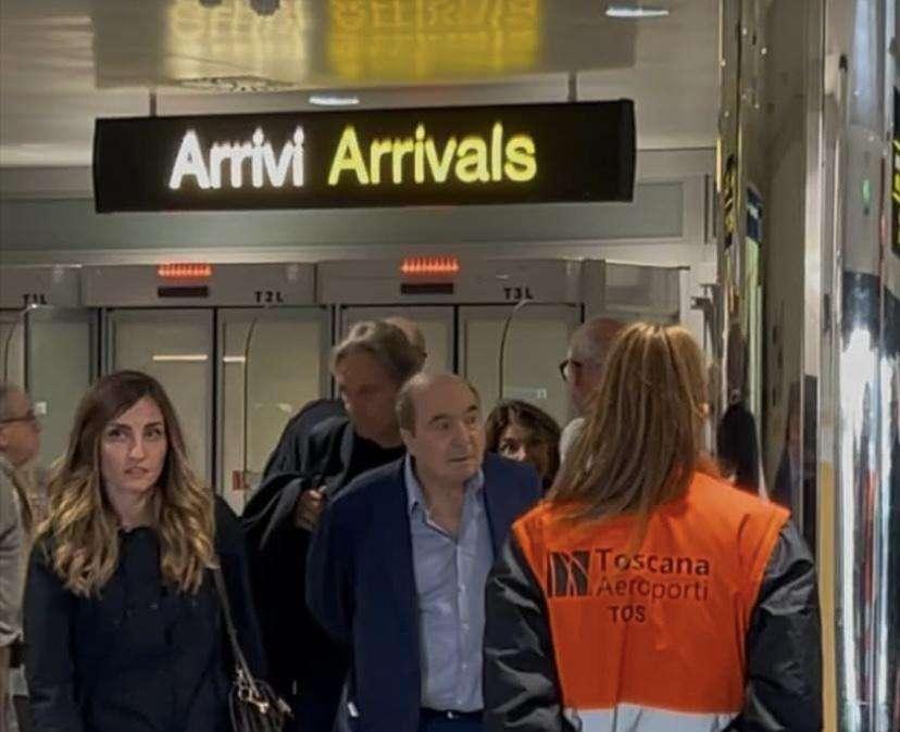 Dirigenti della Fiorentina rientrati, Commisso alla Rai: "Papa Francesco persona fantastica"