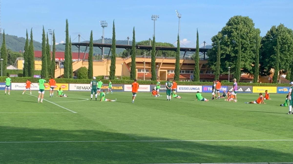 Coverciano, Nazionale in campo: Comuzzo fa doppietta nella partitella