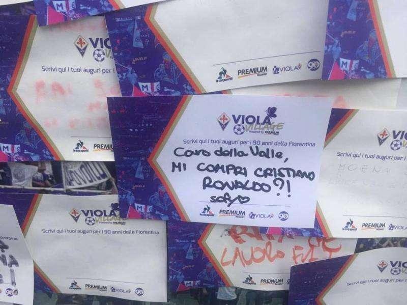 FOTO FV, Dallo Scudetto a Messi: le richieste dei tifosi