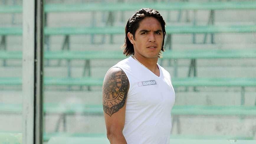 URUGUAY-PERU', Buona prova di Vargas