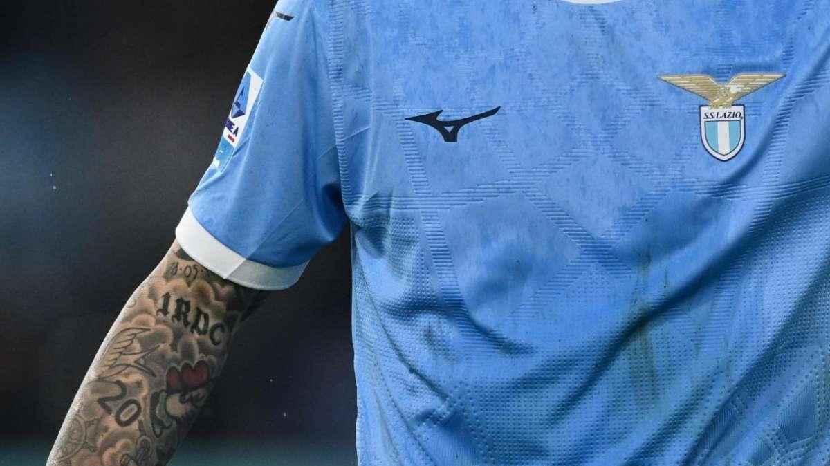 Viola, svolta sponsor tecnico. F. Headlines: accordo con Mizuno dall'estate