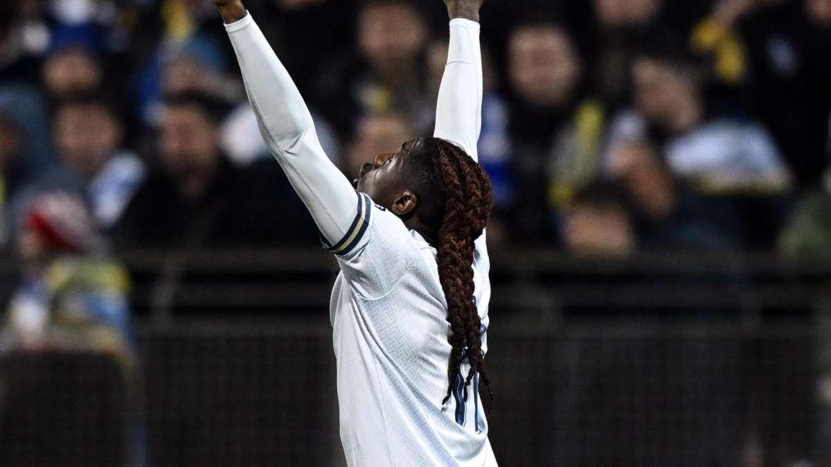 Un gol, un errore sotto porta e la sostituzione: i 70' di Kean contro la Bosnia