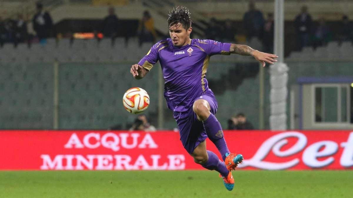 HELLAS-FIORE 1-2, Esce Alonso entra Vargas