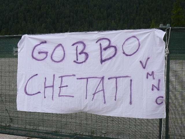 TIFOSI, Striscione polemico contro Teotino