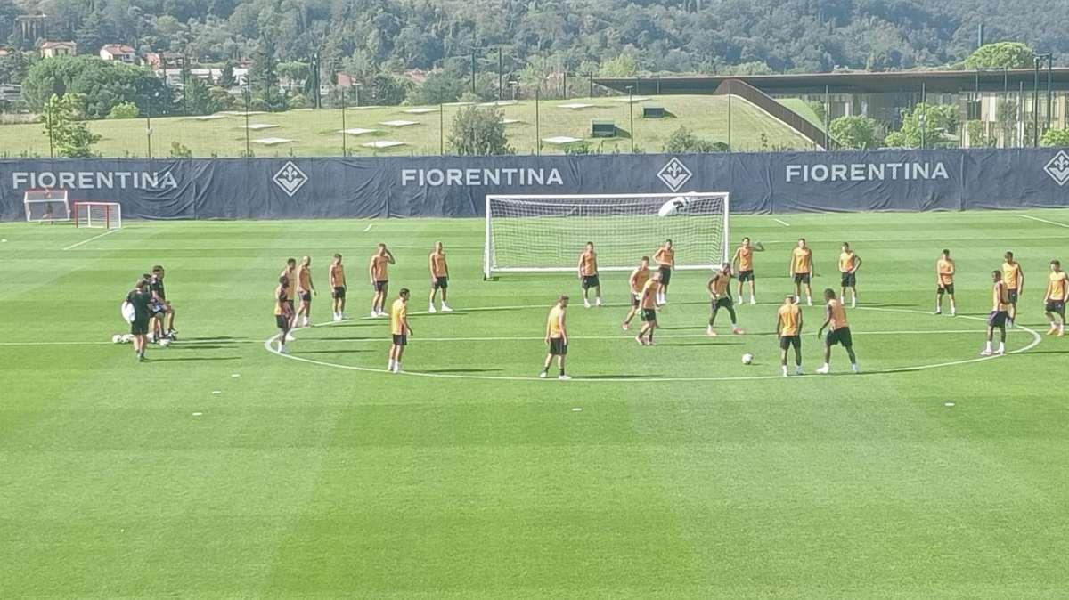VIDEO FV, Amrabat si allena in gruppo. Adli a parte