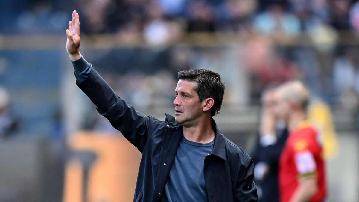 Domani Fiorentina-Parma, Chivu: "Gara difficile ma si parte da 50 e 50. Serve chiave anti Kean e Gud"
