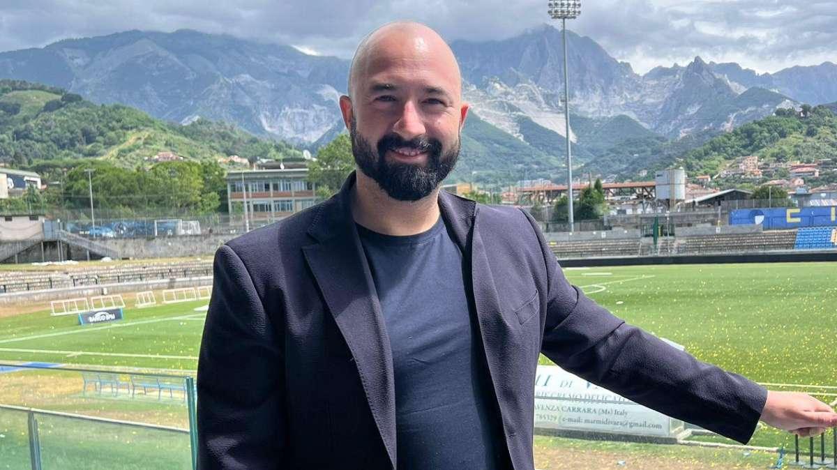 La Fiorentina è fuori tempo massimo, su tutto. Giuntoli non verrà: è troppo tardi. Commisso pensi solo a cedere la società, prima di distruggerla. E i giocatori? Non hanno neanche orgoglio