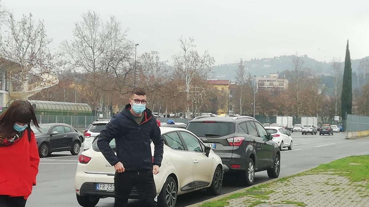 FOTO FV, Il baby Giordani arriva al cs per firmare