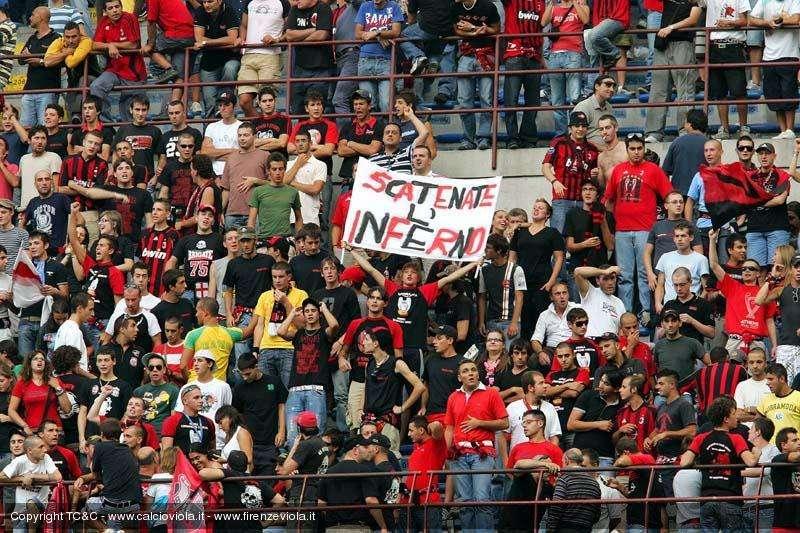 TIFOSI MILAN, Assalto a pullman all'autogrill