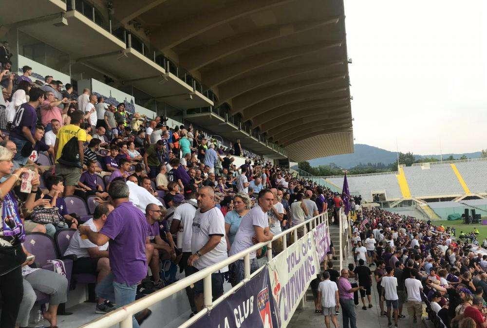 VIDEO FV, Barone sventola la bandiera viola