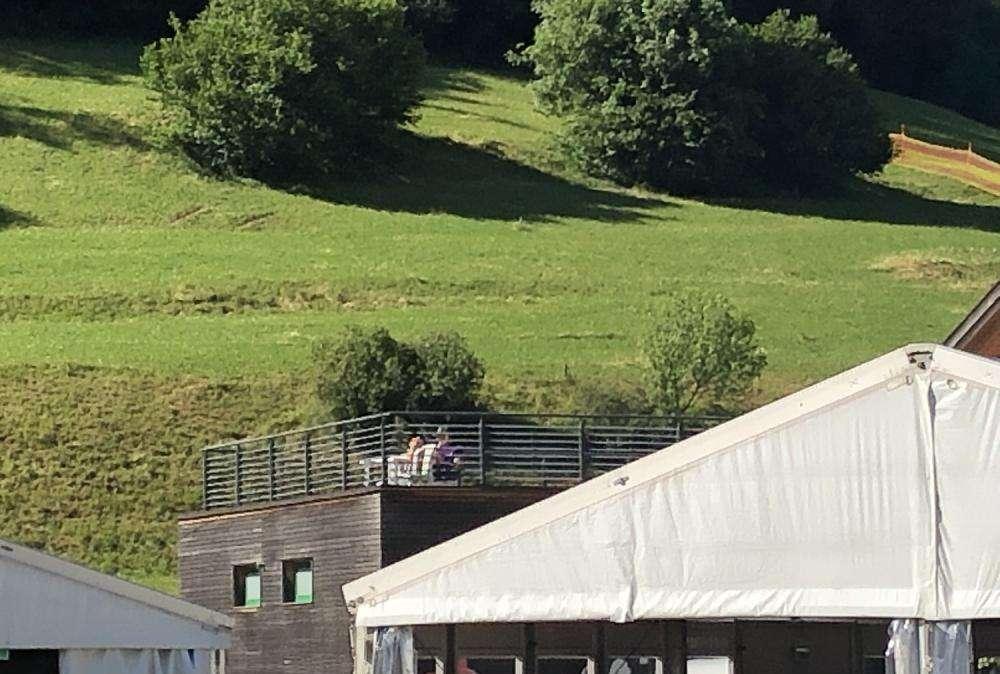 FOTO FV, Cori contro Jordan Veretout e lui...