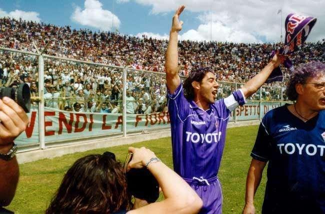 FOTO, Gli auguri della Fiorentina a Rui Costa