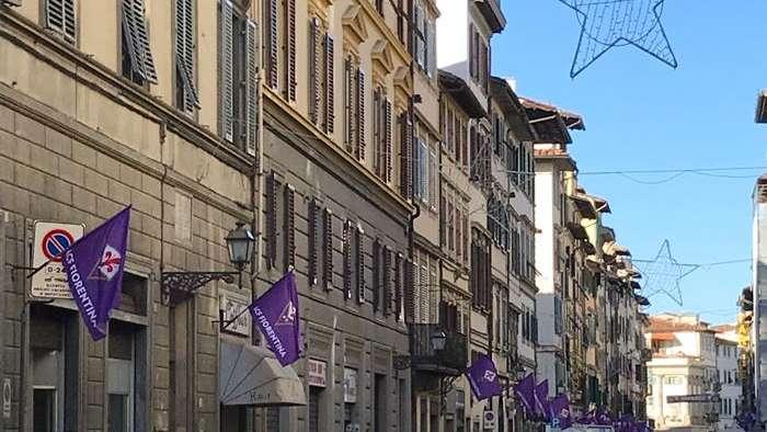 FOTO FV, E B. Ognissanti si colora tutto di viola