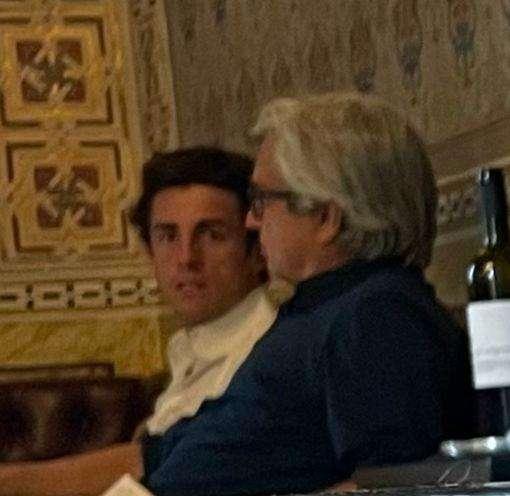 FOTO FV, Chi al mare, chi in città: la Pasqua viola