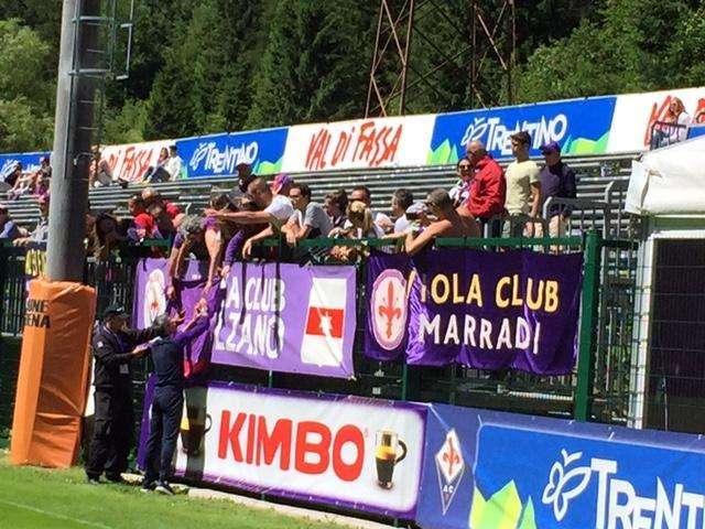 VIDEO-FOTO FV, Sousa si intrattiene con i tifosi