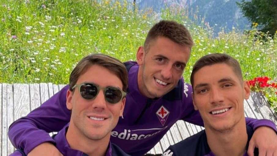 FOTO, Pranzo insieme per i tre serbi e non solo