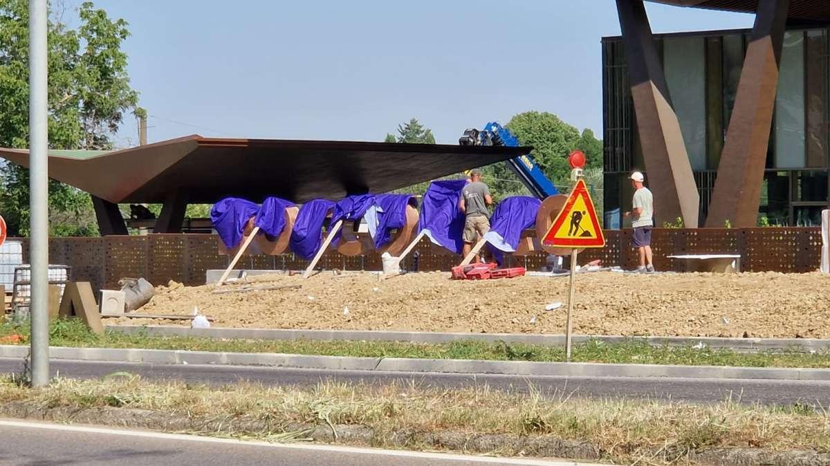 FOTO FV, Viola Park, spunta un omaggio a Commisso