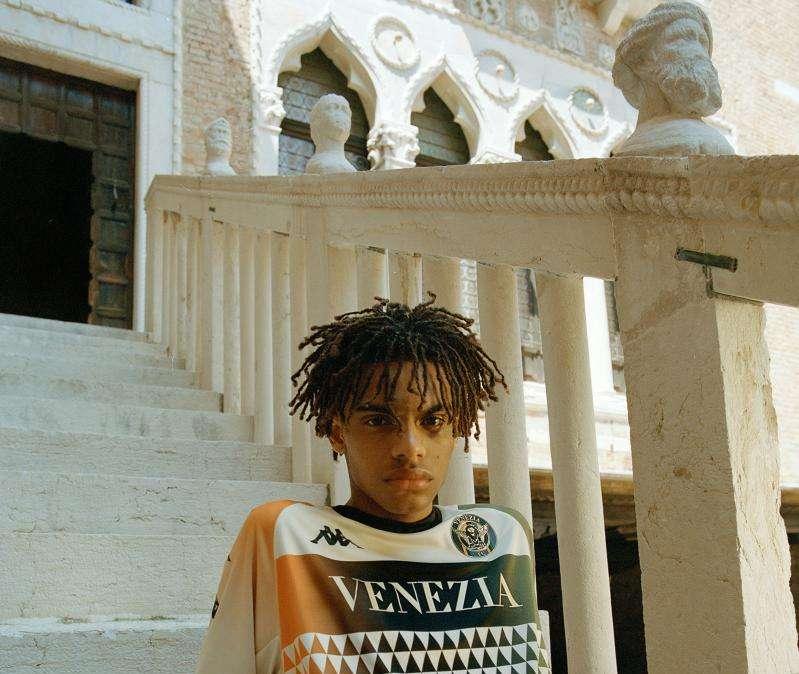 VENEZIA, Maglia away che richiama mosaici città