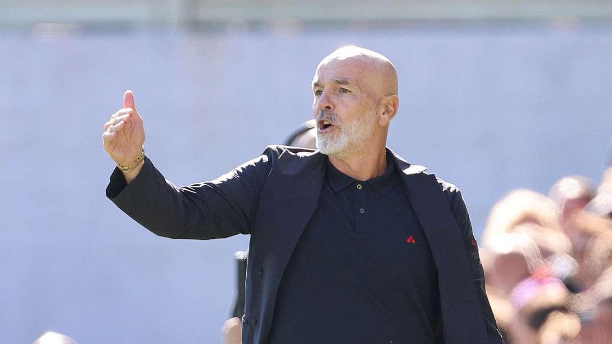 Milan-Fiorentina, difese a confronto. Il Corriere Fiorentino: "A casa di Allegri, Pioli cerca la svolta"