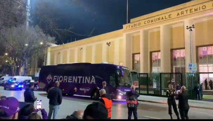 VIDEO FV, Le immagini dell'arrivo dei viola al Franchi