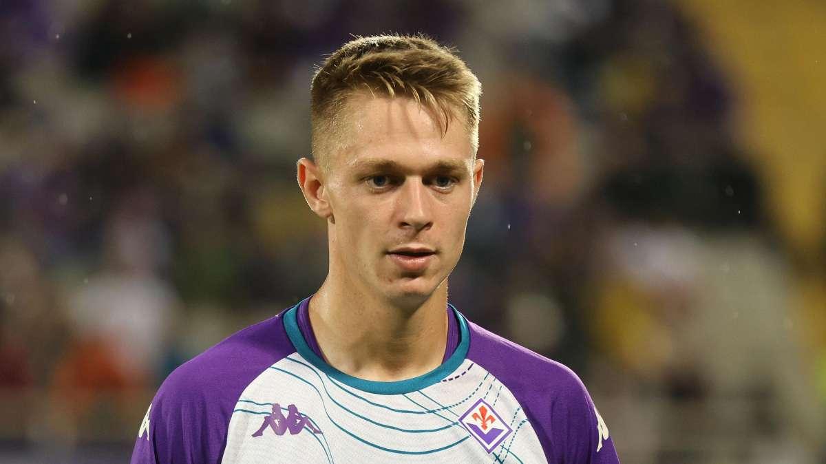 Nicolussi Caviglia si è già preso il centrocampo viola. Il confronto con Fagioli non esiste