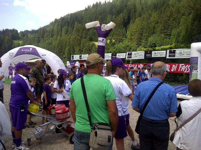 MOENA, Già tantissimi i tifosi al Viola Village