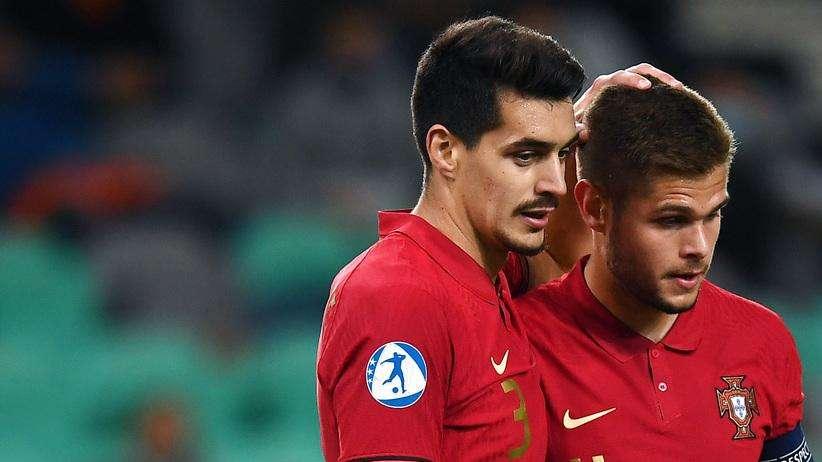 Parisi rinnova fino al 2029. Per la difesa entra nel mirino Diogo Leite
