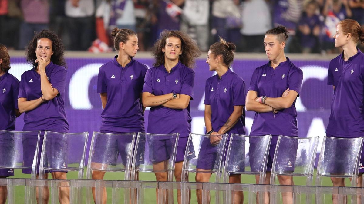 La Fiorentina celebra il 6 maggio 2017: arriva il primo scudetto della Femminile