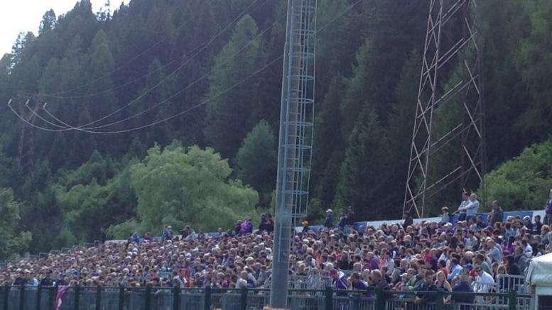 TIFOSI, Tribunetta piena per l'amichevole