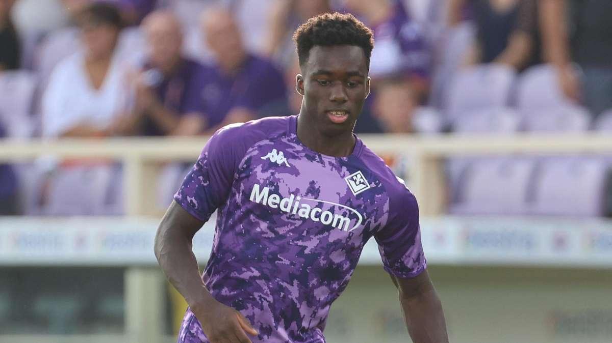IND.FV, Emissari dell'Arsenal per Kayode, la Viola lo blinda