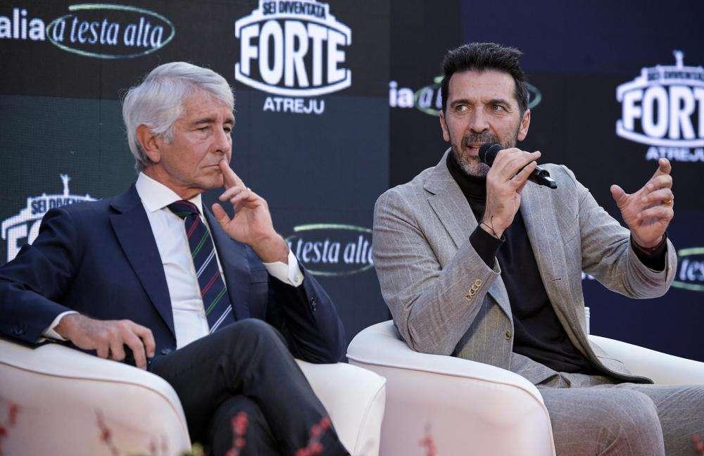 Italia, il ministro Abodi: "Abbiamo bisogno del mondiale, faremo tutti il tifo"