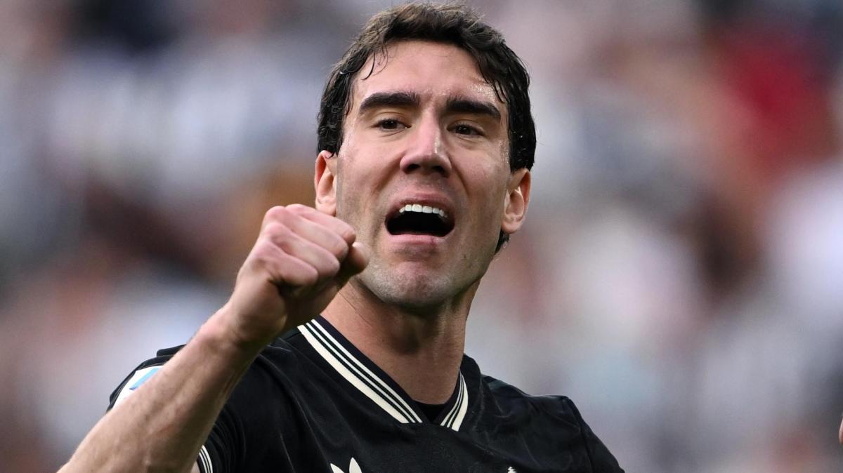 Vlahovic si presenta al Besiktas: "Da me si vuole il massimo. Pronto alle pressioni"
