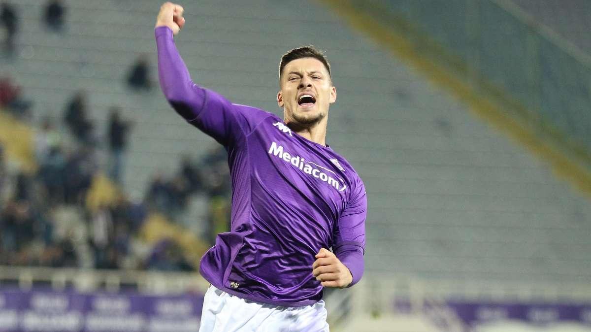 SERBIA, Vlahovic testa l'italiano di Jovic