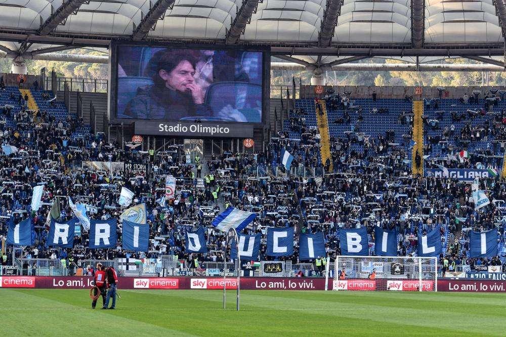 LAZIO, Striscione shock: "Onore a Benito Mussolini"