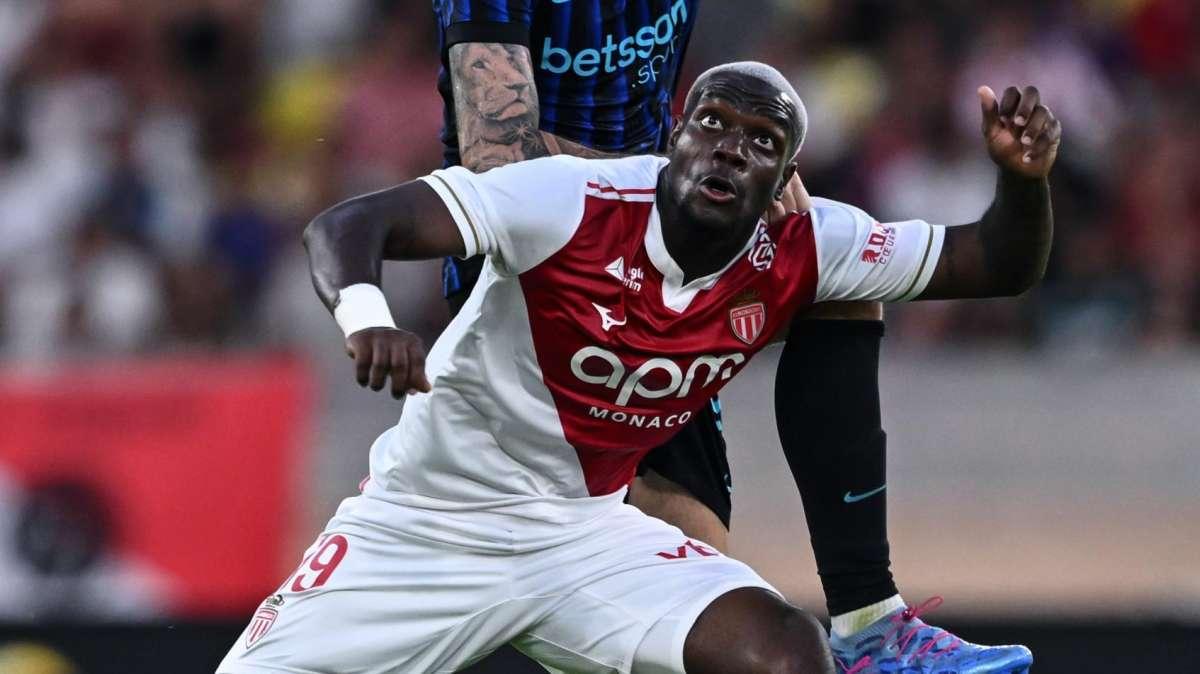 La Fiorentina spinge per Ilenikhena. Sky: "Contatti continui col Monaco"