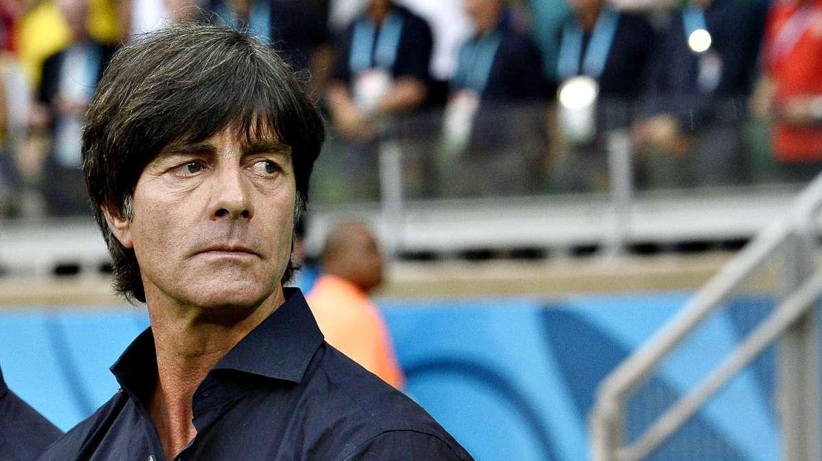 LÖW, Sbagliato fischiare Gomez: si è mosso bene