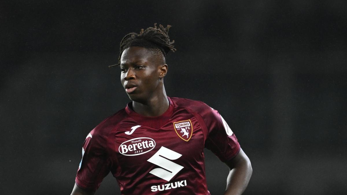 È ufficiale, Alieu Njie è un nuovo giocatore della Fiorentina: arriva in prestito con obbligo